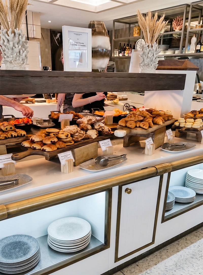 Akoya at Th Langham with Hot Air Balloon Gold Coast