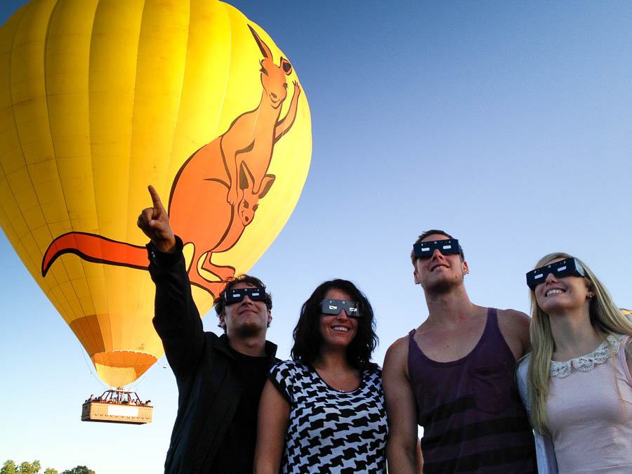 hot-air-balloon-cairns-cairns-eclipse-14-nov-2012