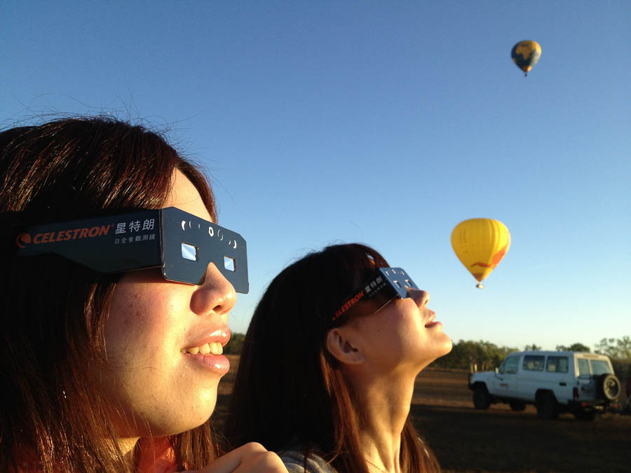 hot-air-balloon-cairns-cairns-eclipse-14-nov-2012-dsc_215