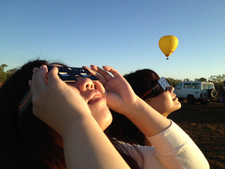 hot-air-balloon-cairns-cairns-eclipse-14-nov-2012-dsc_216