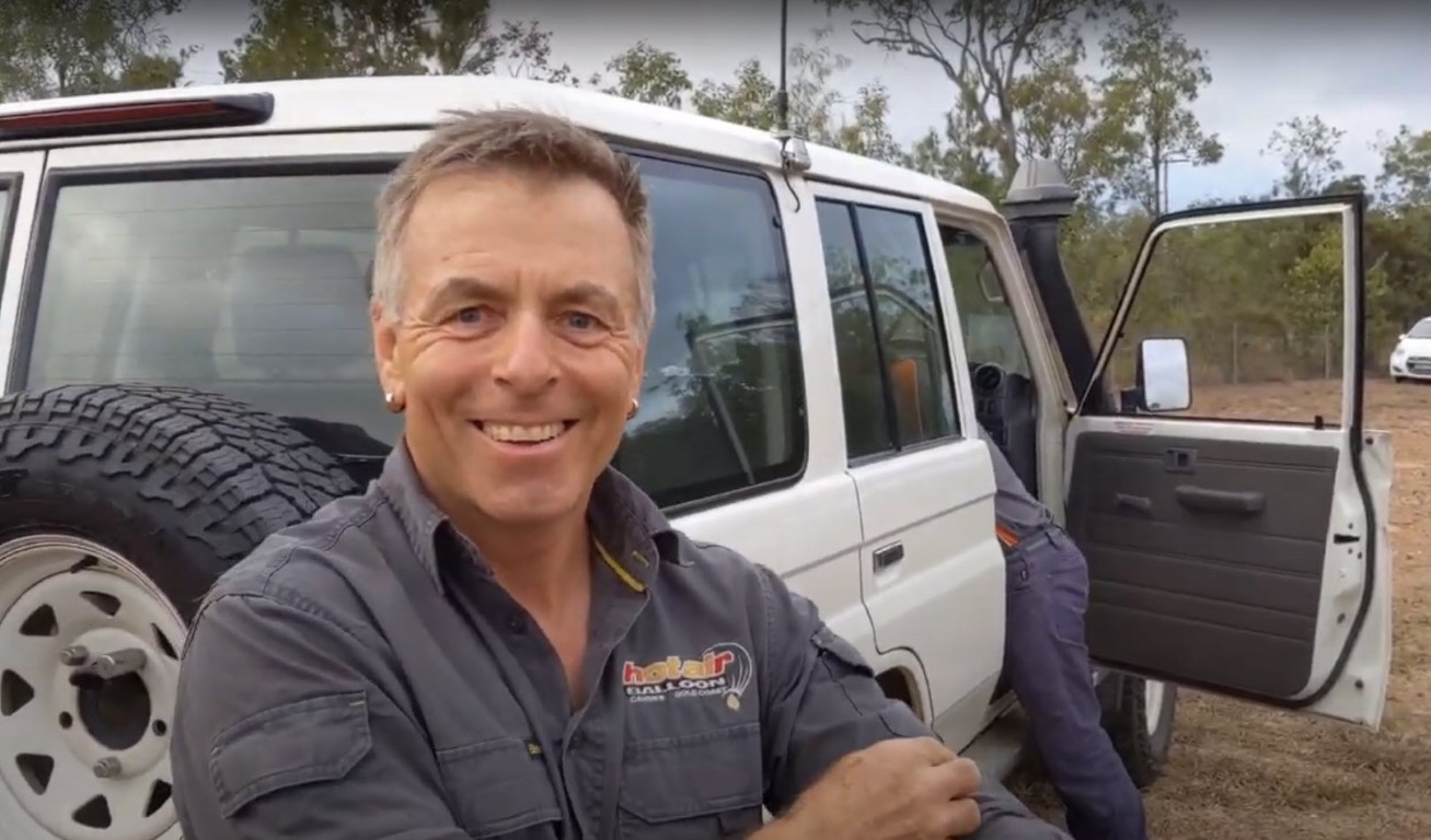 Roy Willet Hot Air Balloon Cairns Ground Crew