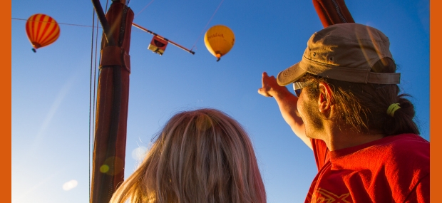 Iso Special Gold Coast hot air balloon ride plus breakfast and return transfers