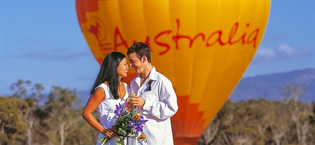 Ballooning with Hot Air Cairns and Port Douglas Wedding