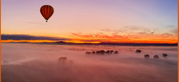 Iso Special Gold Coast hot air balloon ride plus breakfast and return transfers