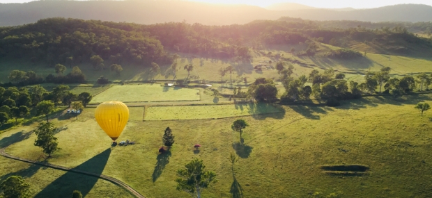 Give a hot air balloon flight voucher this Christmas