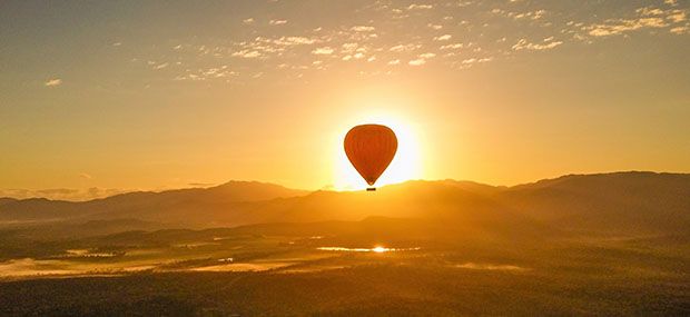 Hot-Air-Balloon-Cairns-and-Port-Douglas-Luxury-Tour-Balloon-Inflation-at-Sunrise