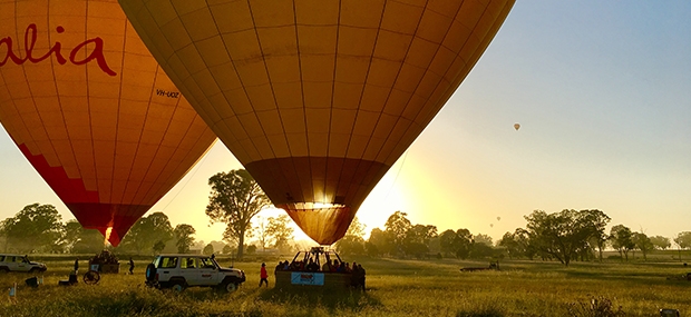 Ballooning-with-Hot-Air-Cairns-&-Port-Douglas-Sunrise-Inflation