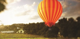Gold Coast Classic Ballooning with vineyard breakfast and return transfers