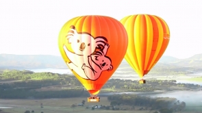 Sharing memories of a balloon flight with Hot Air Balloon Gold Coast
